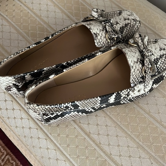 NWOB Talbots Becca tie loafers - Picture 4 of 4